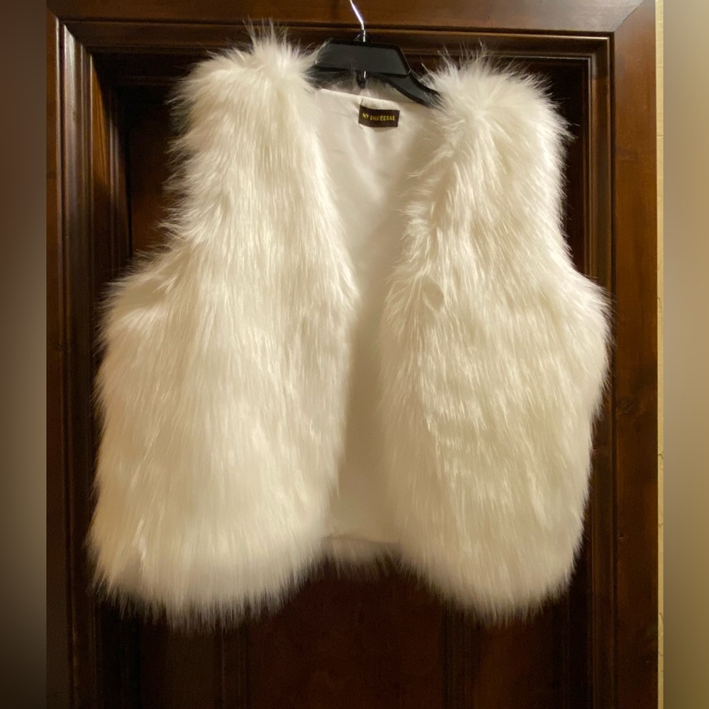 NY Imperial Faux Fur Vest. One size fits most. Like NEW!